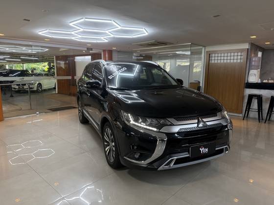 MITSUBISHI OUTLANDER 3.0 MIVEC V6 GASOLINA HPE-S AWD AUTOMÁTICO